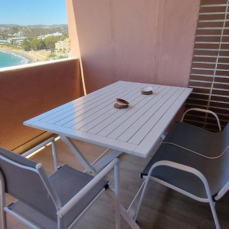 Apartamento Playa Del Cristo Estepona Exterior photo